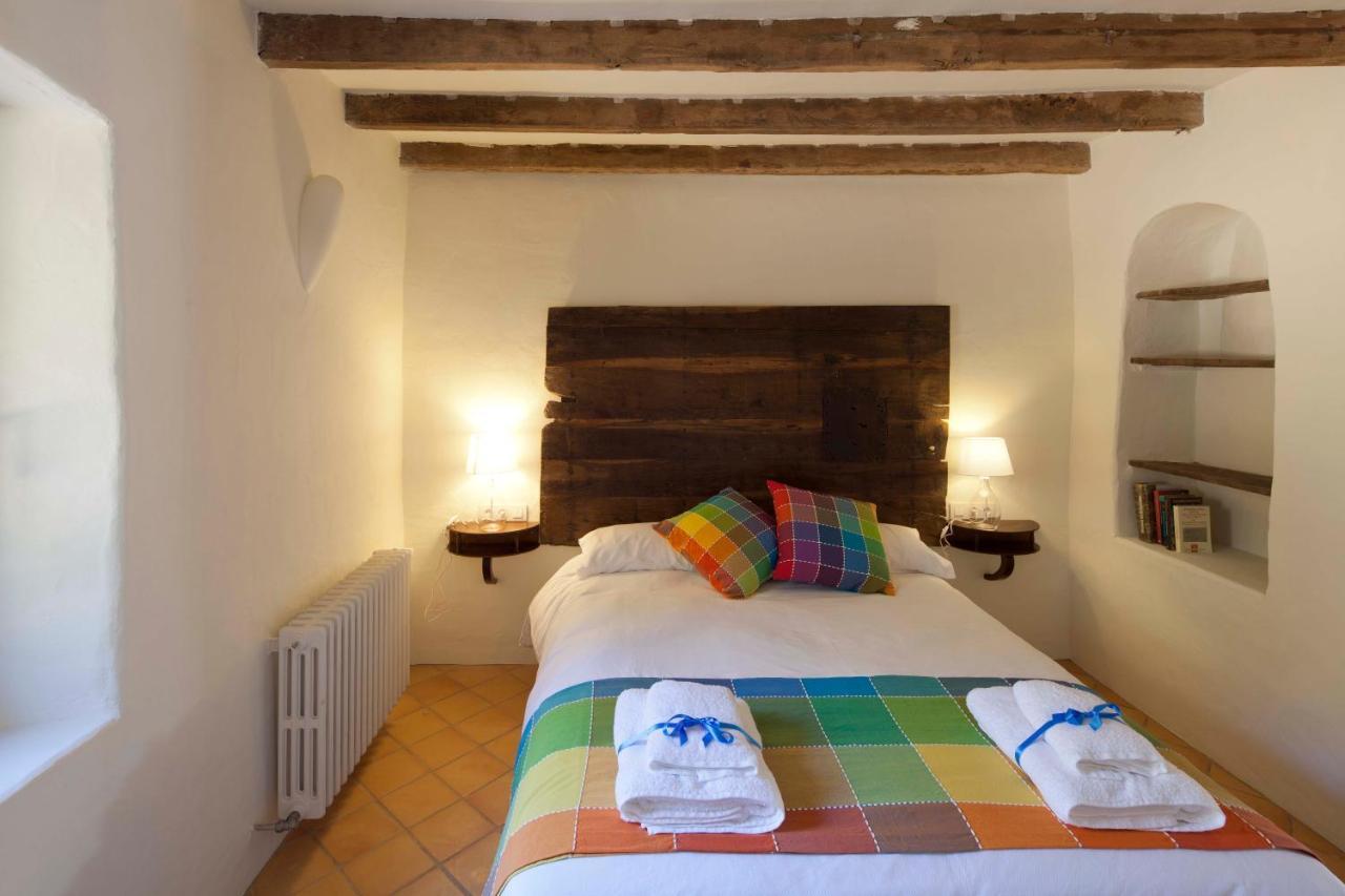 B&B La Rectoria De Sant Miquel De Pineda Сан-Феліу-де-Пальєролс Екстер'єр фото