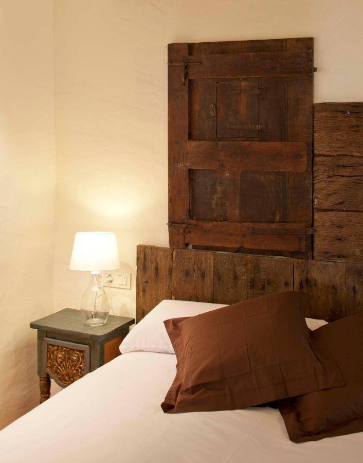 B&B La Rectoria De Sant Miquel De Pineda Сан-Феліу-де-Пальєролс Екстер'єр фото
